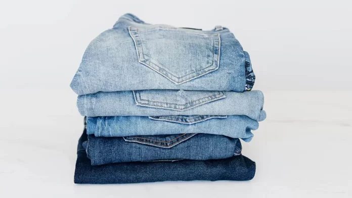5 Reasons Why Denim Fabric is a Wardrobe Staple